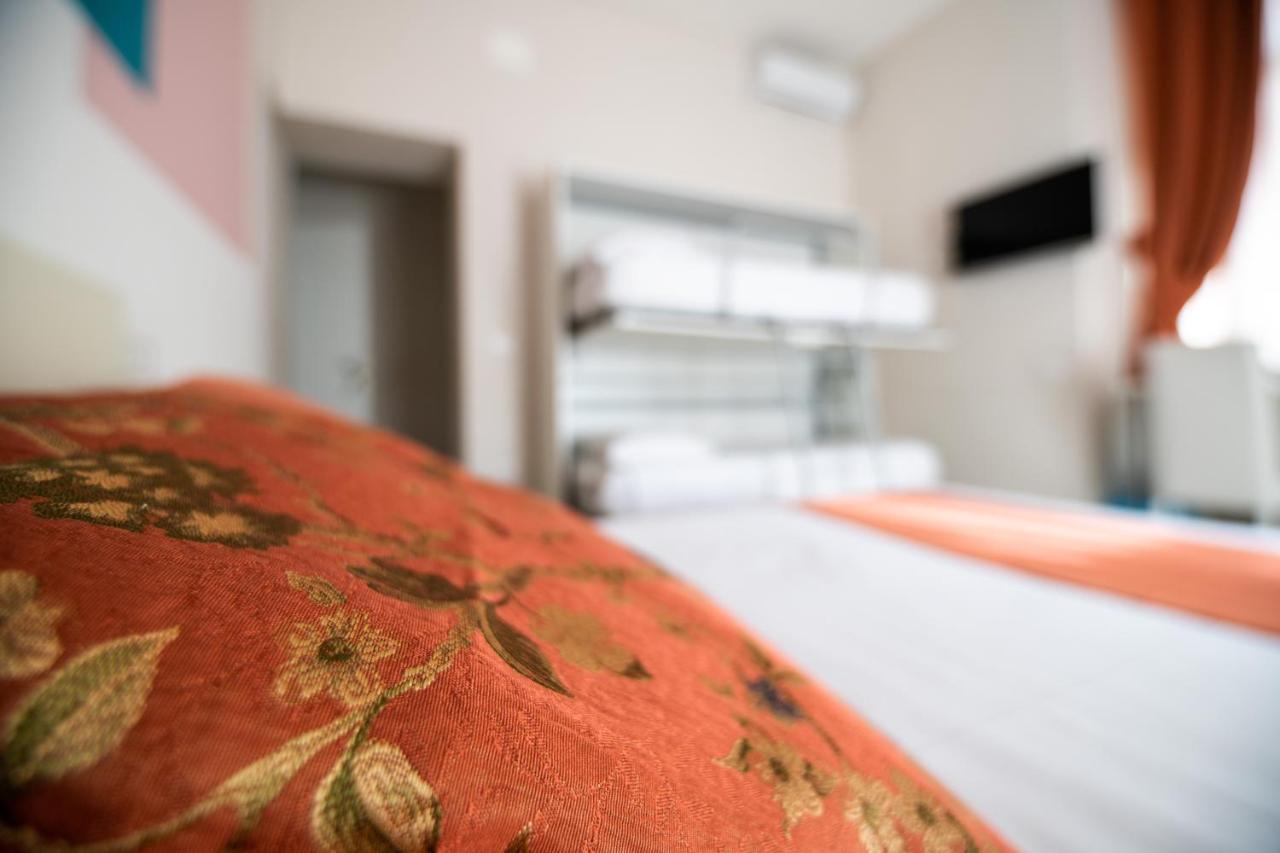 La Chambre Неаполь Экстерьер фото
